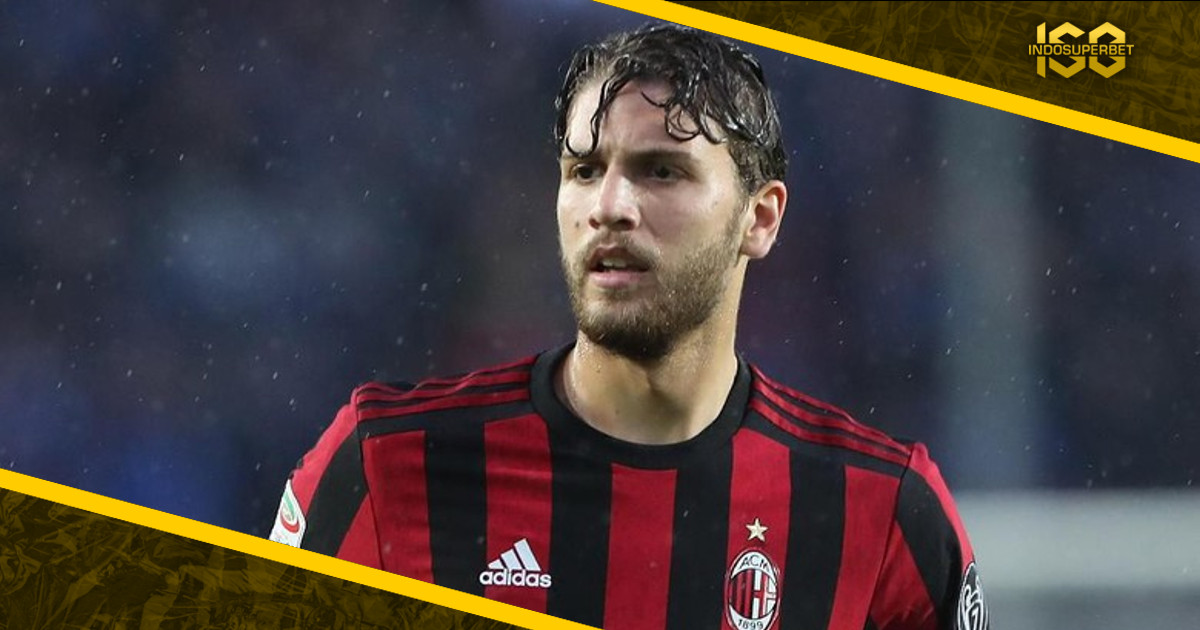 Milan Lepas Manuel Locatelli ke Sassuolo