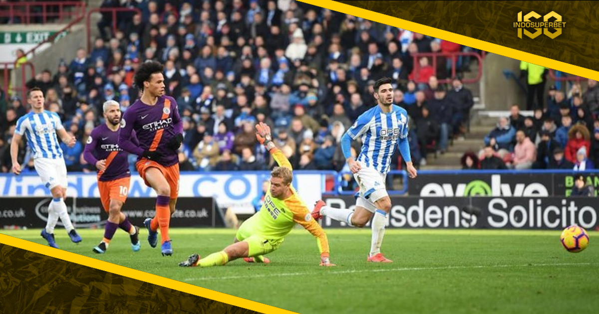 Manchester City Libas Huddersfield 3-0